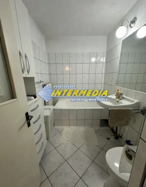 De Vanzare Apartament 4 camere decomandat 83 mp etaj 1 finisat complet - imagine 12