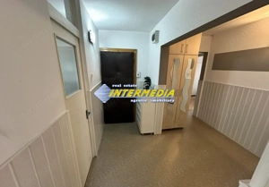 De Vanzare Apartament 4 camere decomandat 83 mp etaj 1 finisat complet - imagine 5