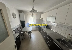 De Vanzare Apartament 4 camere decomandat 83 mp etaj 1 finisat complet - imagine 6