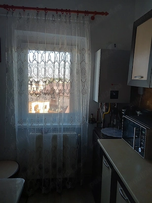 vand apartament 2 camere  - imagine 8