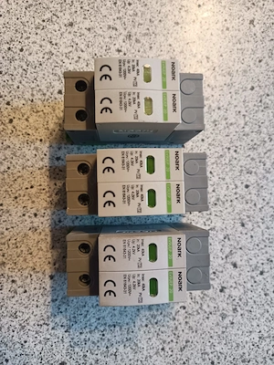 Descarcator DC panouri fotovoltaice 1200V