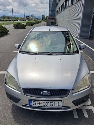vând sau schimb ford focus  - imagine 2