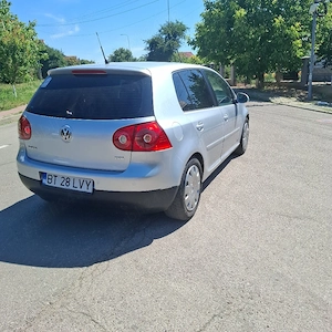 VW Golf 5, an 2008, 1.9 Tdi, 105 cai, climatronic, proprietar  - imagine 5