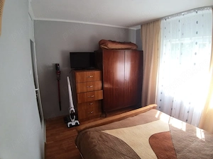 vând apartament - imagine 3