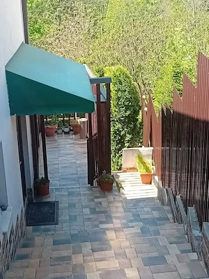 Casa moderna,  langa padure, la 2 km de  Pitesti - imagine 7