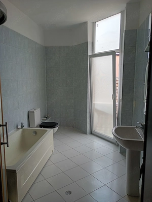 Apartament de 3 camere de vanzare - imagine 9