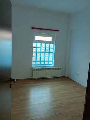 Apartament de 3 camere de vanzare - imagine 3