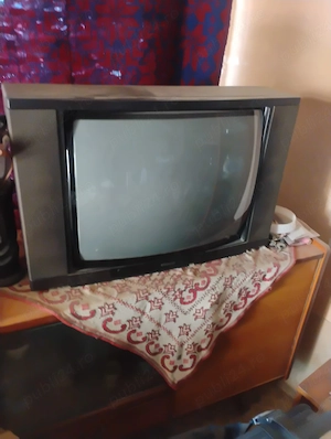 Televizor Universum