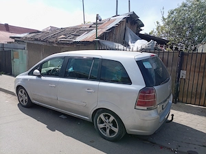 Opel Zafira B 1.9 TDCI - imagine 3