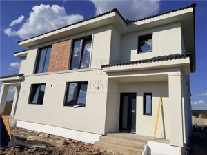 Duplex superb - bucatarie inchisa - teren 375 mp - canalizare