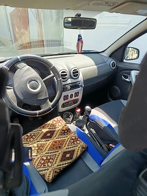 Dacia Sandero ,1,6 din 2008 - imagine 3