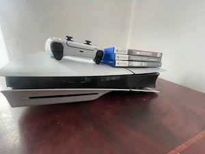 vând ps5 Slim 1TB +3 jocuri