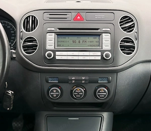 Volkswagen Golf Plus 1.9 TDI Tour - imagine 13