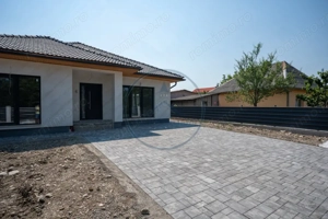 Casa pe un singur nivel de vânzare în Unirea – zona Aerodromului - imagine 3