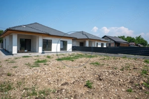 Casa pe un singur nivel de vânzare în Unirea – zona Aerodromului - imagine 2