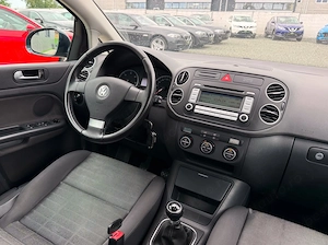 Volkswagen Golf Plus 1.9 TDI Tour - imagine 14