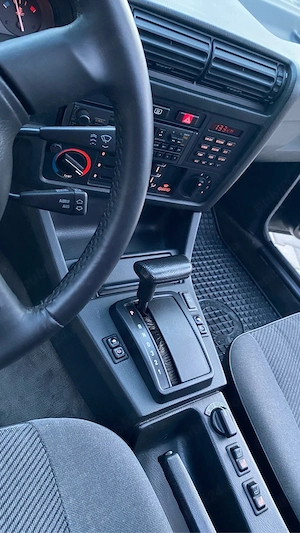 Vand Bmw e30 325ix Automat   Istoric   Trapa   Geamuri Electrice   Pilot   Variante 24.000  - imagine 10