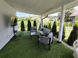 Casă individuală în natură, 4 camere, teren 1400 mp, în Suatu - imagine 2