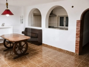 Casă cu 3 apartamente+garaje - 372 mp și teren liber, 1.413 mp în Deva  - imagine 3