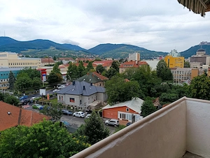 Apartament 3 camere, decomandat, pe Bulevardul Decebal, 66,76 mp utili + balcon