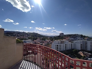 Proprietar închiriez apartament cu 3 camere decomandat zona Onix