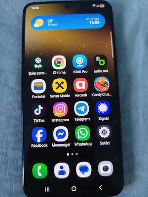 Samsung s22 impecabil.