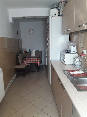 Vând casă în Saucesti.Schineni stradal - imagine 3
