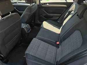 Volkswagen Passat 2020 Diesel - imagine 9
