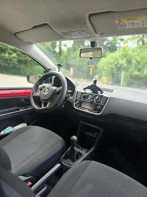 Volkswagen up! 1.0 MPI - imagine 5