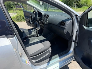 Volkswagen Polo 1.2 Benzina   70 CP   2011   113.163 km - imagine 7