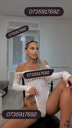 **Anays**Blonda  miniona **Poze 100%***