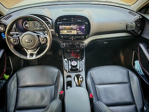 Kia Soul Premium, baterie 64 kwh, autonomie 460 km, 204 CP putere - imagine 4