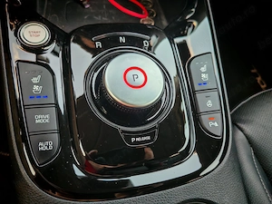 Kia Soul Premium, baterie 64 kwh, autonomie 460 km, 204 CP putere - imagine 9