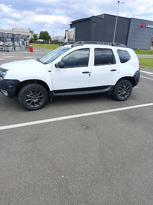 Duster 1.6 benzină 16 valve  - imagine 4