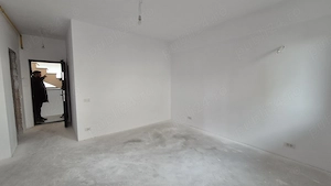 Apartament de vanzare o camera - imagine 4