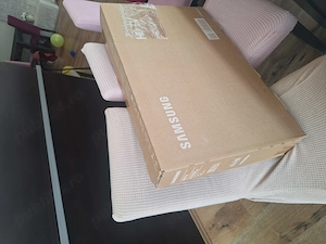 Vand televizor nou marca Samsung