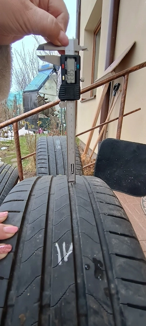 Vând anvelope 4 anvelope vară BRIDGESTONE TURANZA 6 - 225/45 R17 91 Yși jante aliaj DEZENT 17 inch  - imagine 8