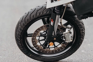 ktm 690 supermoto prestige injectie - imagine 3