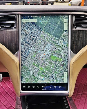 TESLA Model S Performance 85 - 95.000 KM !!! - imagine 8