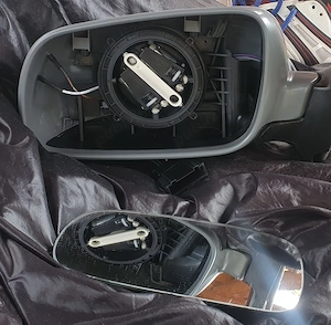 Oglindă stânga nouă complectă golf4 din 2003 - imagine 2