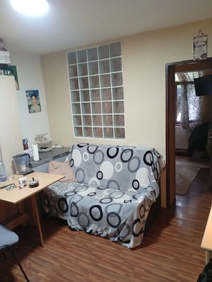 Vând apartament cu 2 camere 