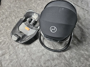 De vanzare Scoica copil  si suport isofix  - imagine 4