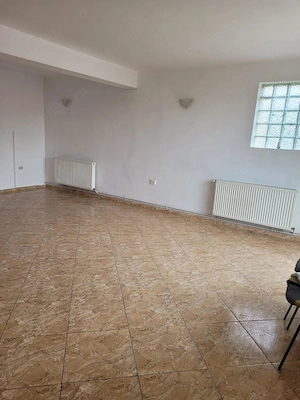inchiriez apartament 4 camere - imagine 2