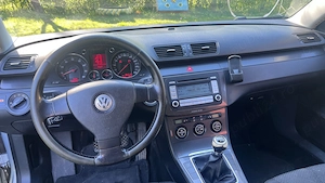 Volkswagen Passat - imagine 8