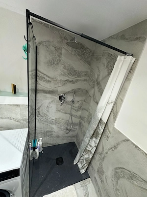 Vand apartament cu 3 camere decomandat ultacentral