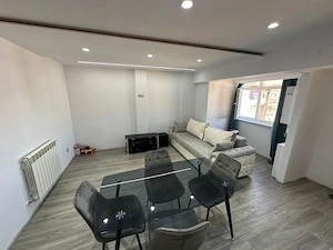 Vand apartament cu 3 camere decomandat ultacentral - imagine 7
