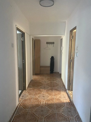 Proprietar, inchiriez apartament Piata Sudului doar pe termen lung - imagine 3