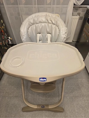 Scaun de masă pentru bebe