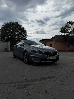 Volvo V40 D2   2016 | 2.0 Diesel | 140 CP