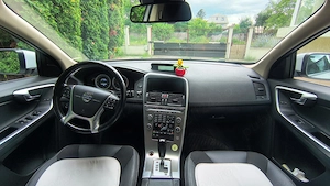 Volvo XC60  - imagine 5